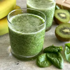 Koktajl ze szpinaku i kiwi: Pyszny przepis bez smaku szpinaku